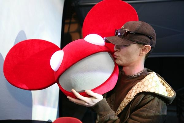DEADMAU5